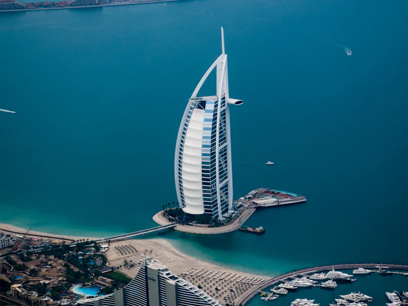 Burj Al Arab und Küste von Dubai