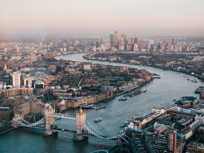 Tower Bridge und Themse in London